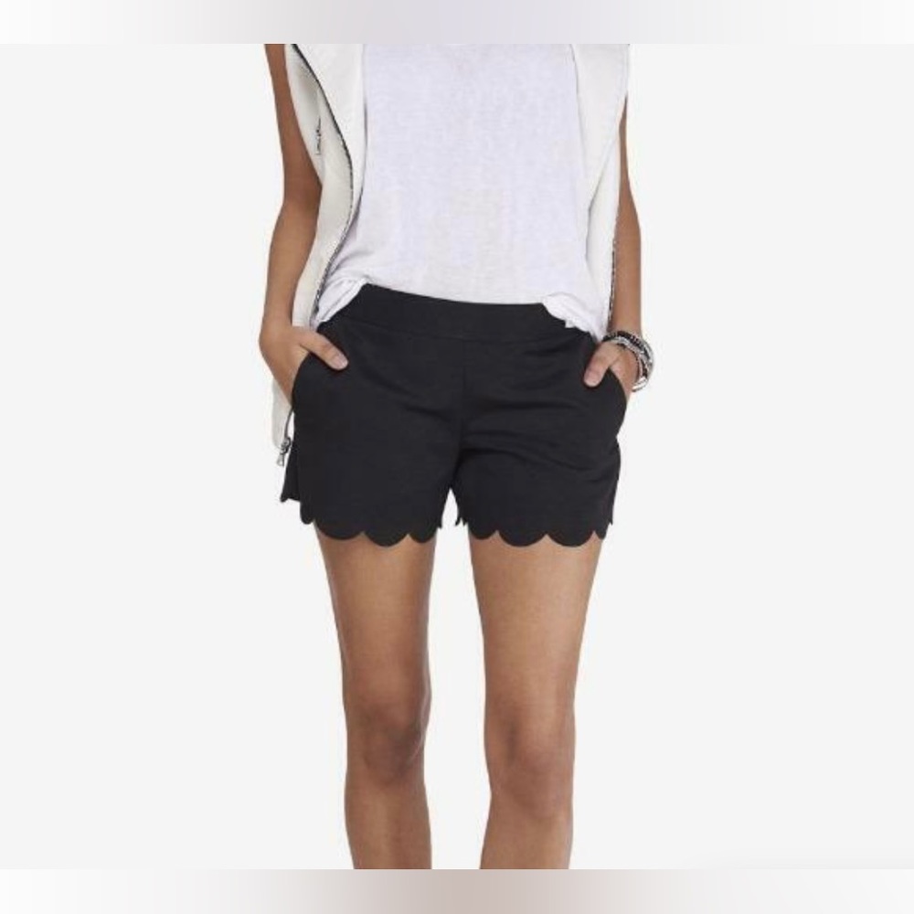 EXPRESS black scallop shorts